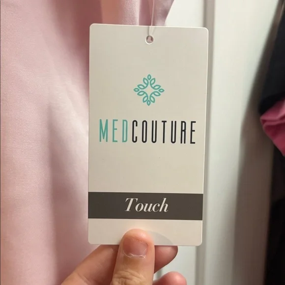 Med Couture Pink Scrub set NWT
2x Top XL jogger bottoms - Picture 3 of 4